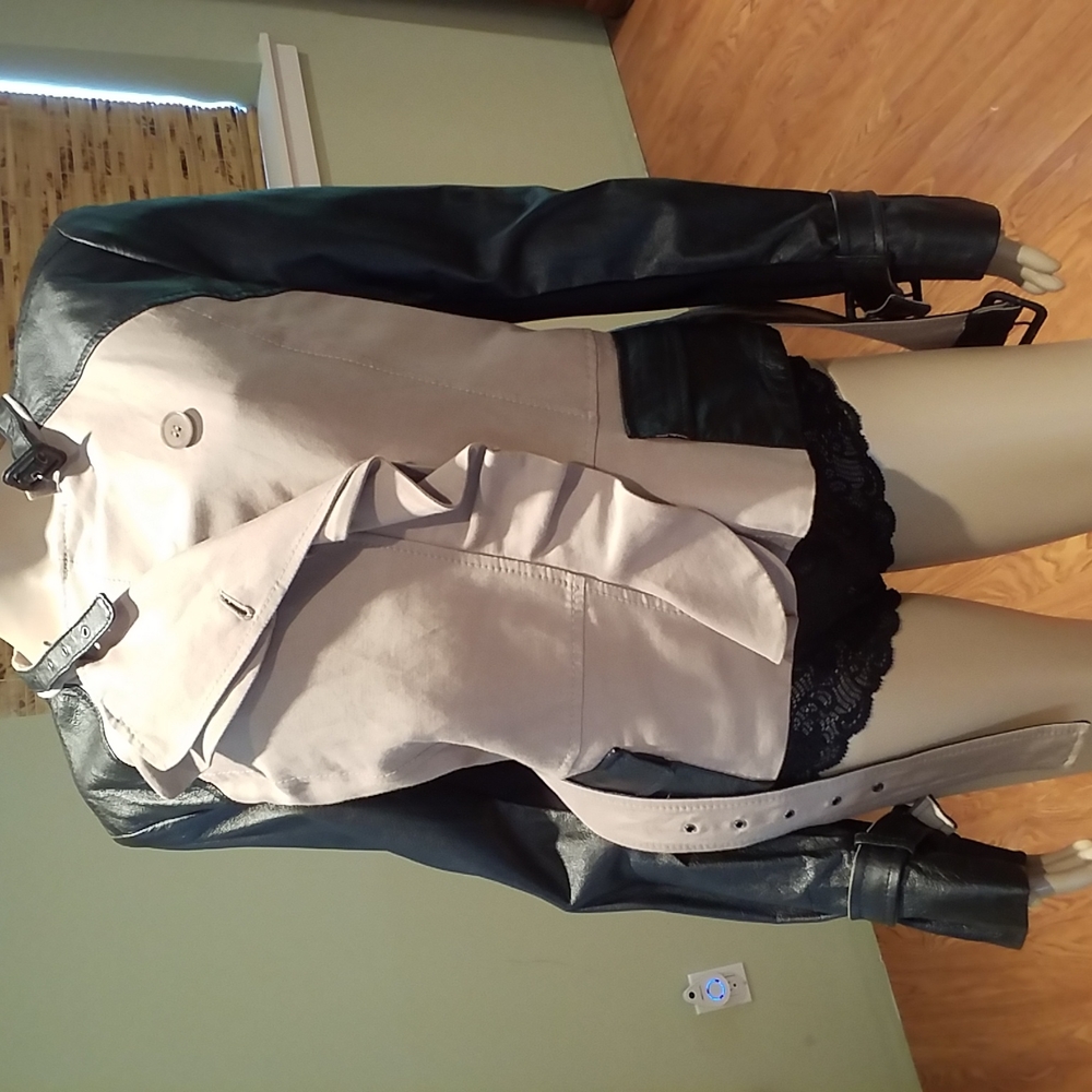 BCBGMaxAzaria Tucker Leather And Cotton Belted Jacket Size L - Picture 7 of 8
